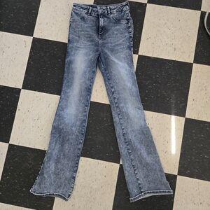 Women's Flare Jeans in Classic Blue